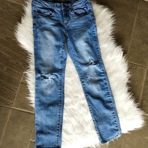 American eagle distressed jeans